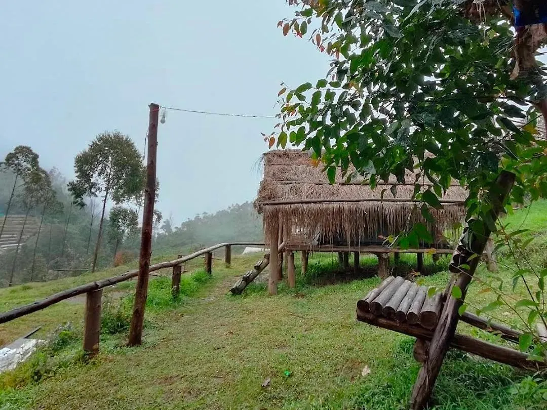Отель Roamrustic Camp Vattavada Муннар Кемпинг